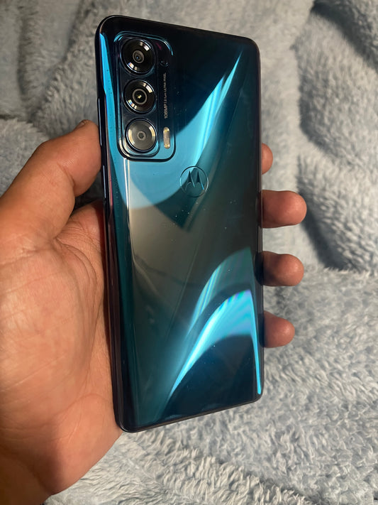 MOTO EDGE 2021 5G cvr